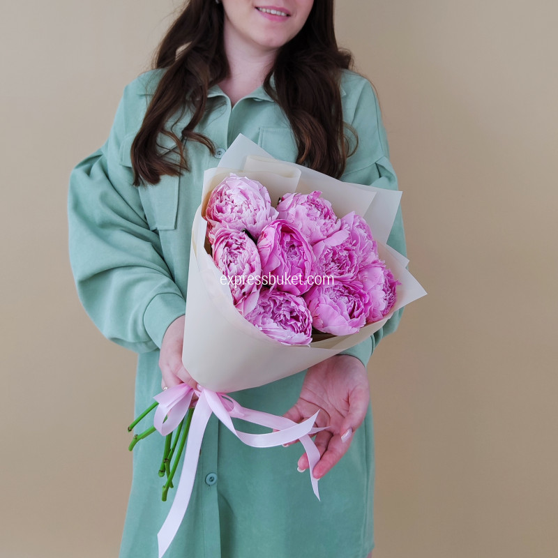 Розовые пионы 9 шт