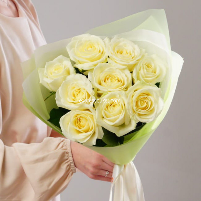 Букет из 9 роз Аваланж 